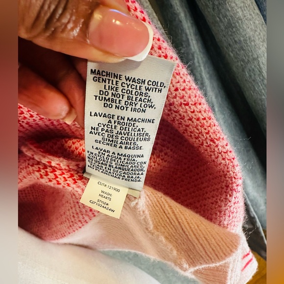 Celebrity Pink Heart Pattern Cardigan - Pink and Red - Picture 5 of 10